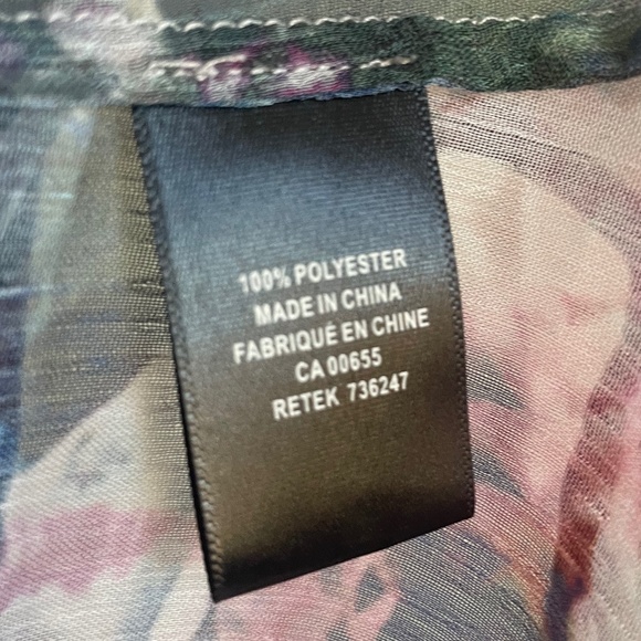 Sheer Short Sleeved Top - Picture 4 of 4